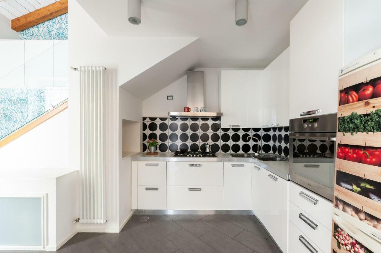 Starhost - Casa Masu' Lägenhet Salerno Exteriör bild